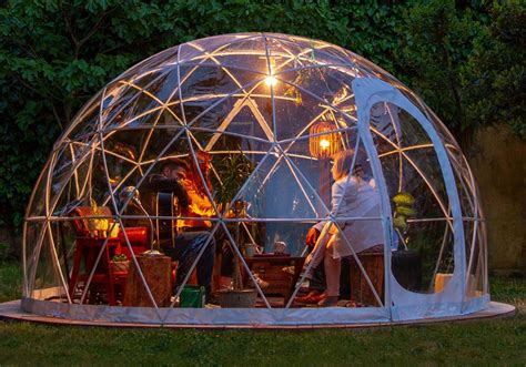 Igloos, Greenhouses And Domes To Stay Warm in …