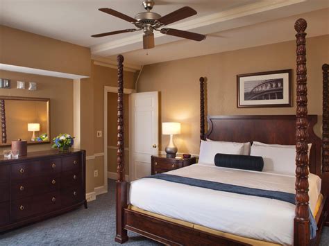 Holiday Inn Express Allin/Aultman Hall. Aultman Hall 5676 Fergusson Road Fort Sill, Oklahoma 73503 1-580-3554475 1-580-3554475 Email hotel. Hotel Exterior; Hotel Exterior; Hotel Exterior; Hotel Exterior; ... IHG® Army Hotels. Selecting will reload the IHG website in this browser window. .... 