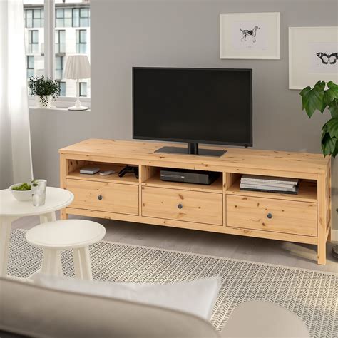HEMNES TV bench, black-brown/light brown, 148x47x57 cm Sustainable beauty from sustainably-sourced solid pine, a natural and renewable material that gets more beautiful with each passing year. Like it? Combine with other products in the HEMNES series. Solid wood has a natural feel.. 
