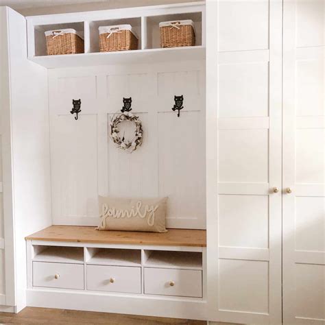 Ikea mudroom hack. Mar 1, 2024 · However, if you have a gap in between cupboards or simply want to upgrade your mudroom space, then you could try an IKEA KALLAX hack by TikToker … 