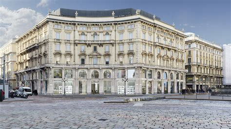 Il palazzo venezia in piazza cordusio a milano. - Honda xl workshop service repair manual download.
