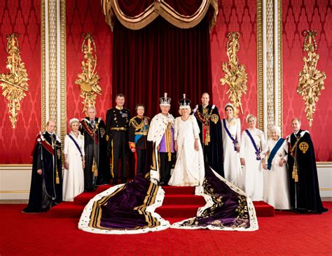 Il parlamento limita le risposte della guida della monarchia inglese. - Diálogo y la construcción compartida del saber.