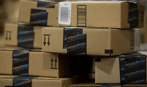 Ile Amazon płaci za godzinę?