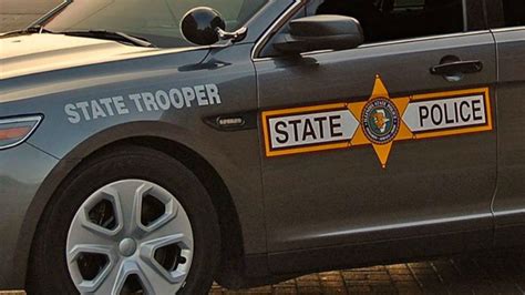 Illinois trooper shot, motorist dead in exchange of gunfire