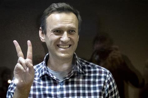 Imprisoned Navalny learns documentary about him wins Oscar