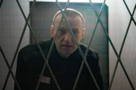 Imprisoned Russian opposition leader Navalny located in penal colony 3 weeks after contact lost