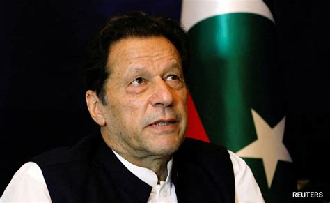 Imran Khan, Pakistan's ex-prime minister, arrested in court