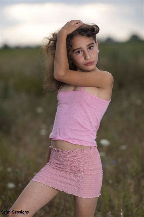 Beautiful Child Model Panna in another featured showcase video. Panna is a junior model with over 3 years of professional modeling experience. To see more available models, please visit us at. Imx star session