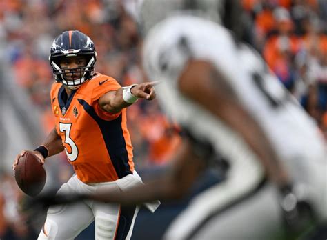 In Broncos’ loss to Raiders, QB Russell Wilson showed improvement. Now it’s time to finish.