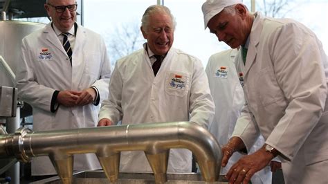 In Germany, Charles III set to make organic ‘king cheese’