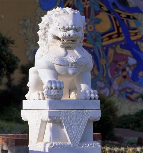 In Search of the Real Buddha - Lion