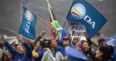 In a bid to unseat the long-ruling ANC, 7 South African parties reach a coalition agreement