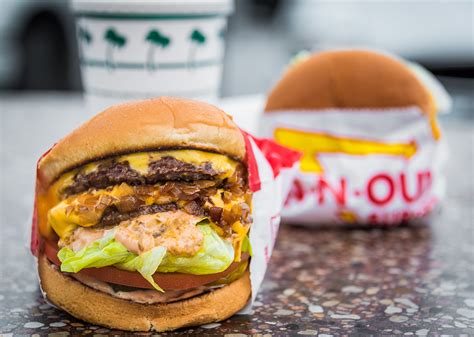 In n ouy. Published on 7/14/2023 at 12:05 PM. In-N-Out fans have discovered a new secret menu hack that has TikTok scrambling to get to the drive-through. The onion-wrapped Flying Dutchman burger was made ... 