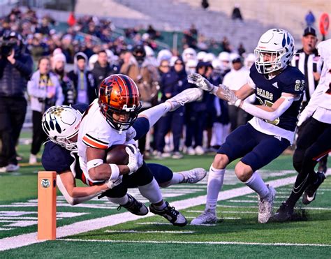 In need of hero, Erie’s Braylon Toliver found a lane and delivered: “That doesn’t surprise any of us”