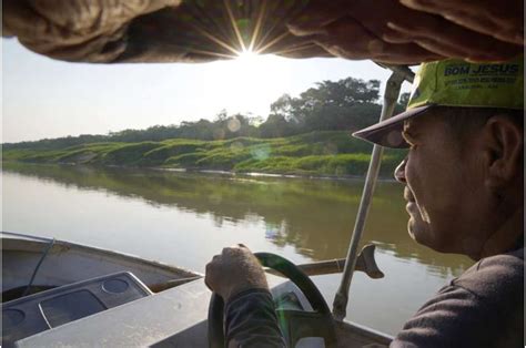 In the Amazon, Brazilian ecologists try new approach against deforestation and poverty