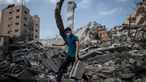 In the news today: Israeli ground forces in Gaza as Canada debates humanitarian pause