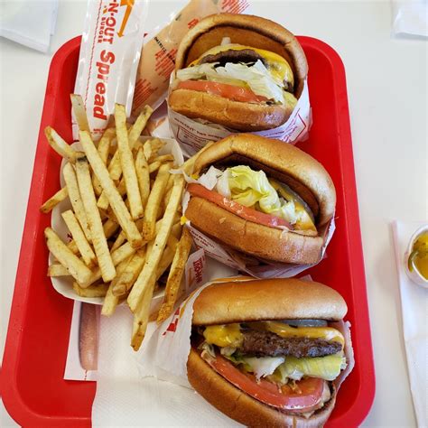 In-N-Out Burger - Gilroy, CA, 641 Leavesley Rd..