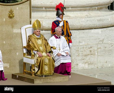 Inauguration benedict xvi biography summary and analysis