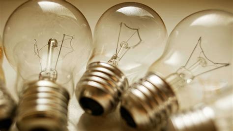 Incandescent light bulb ban goes into effect next week