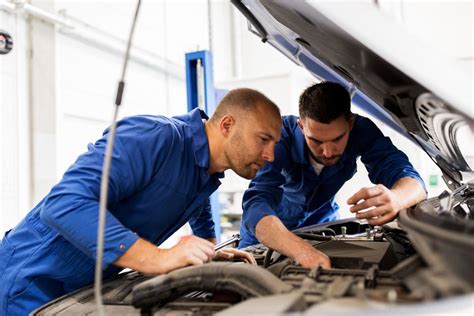 South Milwaukee, WI. Sussex, WI. Thiensville, WI. Waukesha, WI. West Bend, WI. Our mechanics make house calls in over 2,000 cities. End the trips to repairs shops. Click to see if we have mechanics in your city.