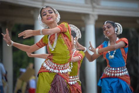 India Culture, Facts & Travel - CountryReports