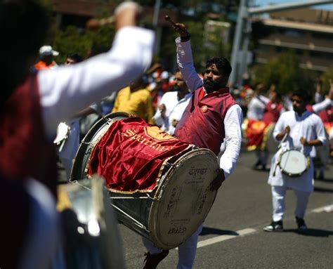 India Day parade, Burlingame arts, Assyrian food star in weekend festivals