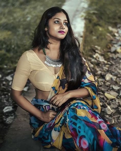 Pic Talk: Beautiful Telugu girl flaunts her killer curves