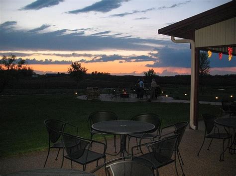 Indian Island Winery (Janesville): All You Need to Know