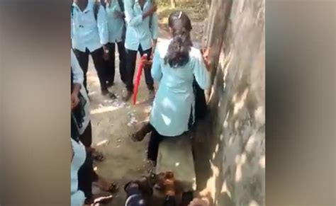 Indian college outdoor caught in park sex videos
