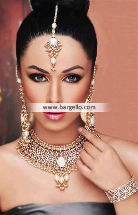 Here in this blog we will show you the list of Indian gold jewellers in Atlanta. Nowadays most of them are keen in buying gold and diamond jewel because of the craze towards jewels. Gold is one of the precious metals most welcomed by many people especially by Indians. Our list of best Indian jewelers provides best Indian gold jewel sets for .... 