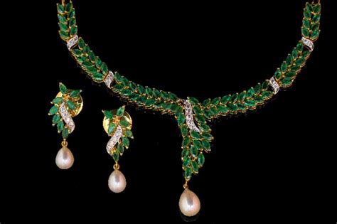 Indian jewelers in edison nj. Top 10 Best Indian Jewelry Shops in Edison, NJ - May 2024 - Yelp - Raj Jewels, Jewelry Plaza, Malabar Gold & Diamonds, ArtKundan, The Mall at Oak Tree, … 