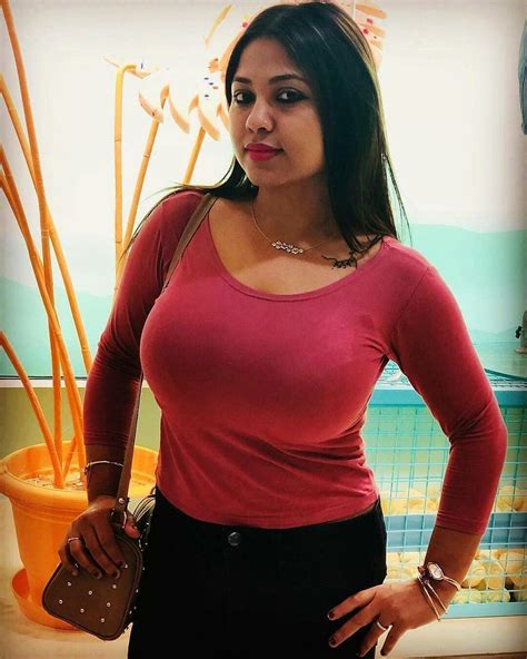 Indian sexy boudi big boob pressing with devar status video