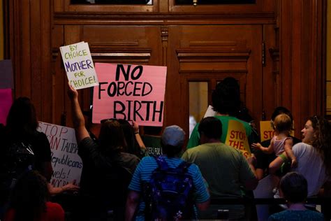 Indiana abortion clinics stop providing abortions ahead of near-total abortion ban taking effect