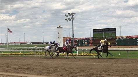 Indiana live horse racing. Live racing will be held Mondays, Tuesdays, and Wednesdays at 4:55 p.m. EDT, and Fridays and Saturdays at 6:55 p.m. Slot machines began operating at Indiana Downs last year in a temporary facility. 