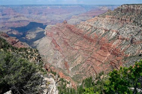 Indiana woman dies while trying to hike from Grand Canyon rim to river in a day