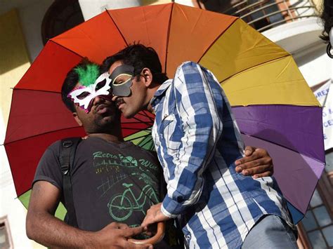 Indian Gay Sites – When I usually make lists like this, I often start with popular tube sites like Porn Hub or Xtube. While both of them are good places to find loads of mainstream porn, there aren't too many free sites which focus on a specific kind of niche gay porn. Even if there are a few, very often they aren't very good. 