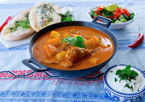 Indisk kycklinggryta med yoghurt