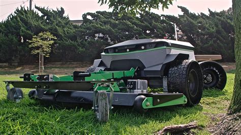 Industrial Robot Mowers: A Revolutionary Solution for Efficient Lawn Care