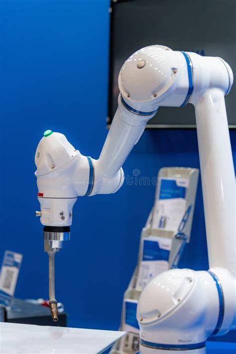 Industrial Robot Standards: Enhancing Precision and Efficiency in Manufacturing