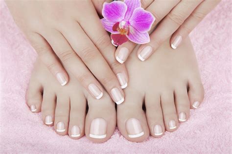 Nail salons charge $20 to $100 per visit on average, depending on the service.A simple manicure or pedicure with polish costs $20 to $50.A full set of acrylic nails costs $40 to $100.. Filling in gaps between false nails and new growth costs $20 to $40 for acrylics or gel. Extra designs or French tips cost $5 to $20 more.Paraffin treatments cost $15 to $40 and are commonly used during .... 
