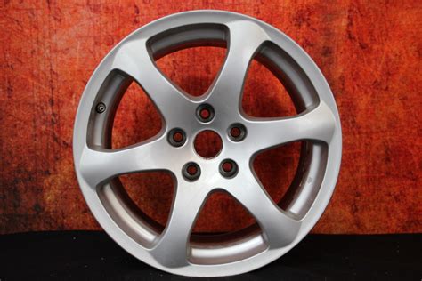 Lug Nut Size - M12 x 1.25 ... Bolt Pattern - 5x114.3 . ... The tire size of the 2004 Infiniti G35 depends upon the wheel width, and as soon as you know it, it is .... 