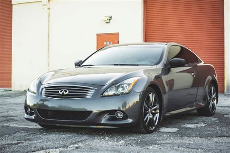  Mileage: 101,240 miles MPG: 18 city / 25 hwy Color: Gray Body Style: Sedan Engine: 6 Cyl 3.7 L Transmission: Automatic. Description: Used 2013 Infiniti G37 with All-Wheel Drive, Leather Seats, Heated Seats, Keyless Entry, Fog Lights, Alloy Wheels, 17 Inch Wheels, Heated Mirrors, and Bose Sound System. More. . 