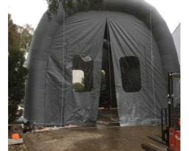 Inflatable Blasting Booths - Giant Inflatables Industrial