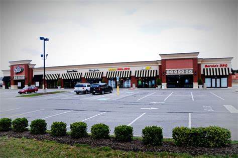 Ingles karns tn. 7466 Oak Ridge Hwy. Knoxville, TN 37931. Get directions. Amenities and More. Accepts Credit Cards. 3 reviews of INGLES "Awesome! We love our neighborhood grocery store." 