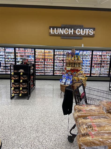 6 reviews of INGLES MARKETS "Really old, dingy, and dirty Ingles. I came for an item Publix discontinued and Ingles still carry. It was in stock. The two stars are for the condition of the building and the fact that they only had two lanes open with many customers in line.. 