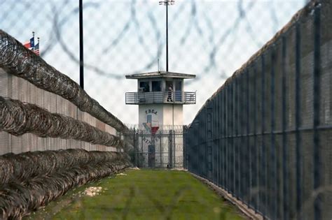 Inmate dies in Gatesville prison, TDCJ says