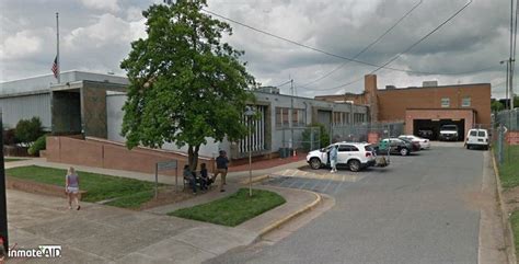 Inmate search davidson county nc.  Learn about Davidson County Jail including visitation, dir...