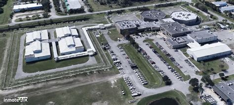 The Indian River County Jail is situated in Vero Beach, Florida. The Indian River County Jail is worked and overseen by the Vero Beach Sheriff’s Office. The Indian River County Jail opened in 1925 and is an immediate management jail. The facility can hold up to 413 detainees.. 