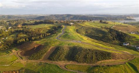 Inside Nigel McKenna & Sarisa Nasinprom's Lavish Engagement Party | Society Insider (2025)