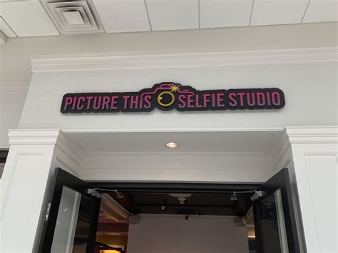 Inside the new selfie studio at Crossgates Mall
